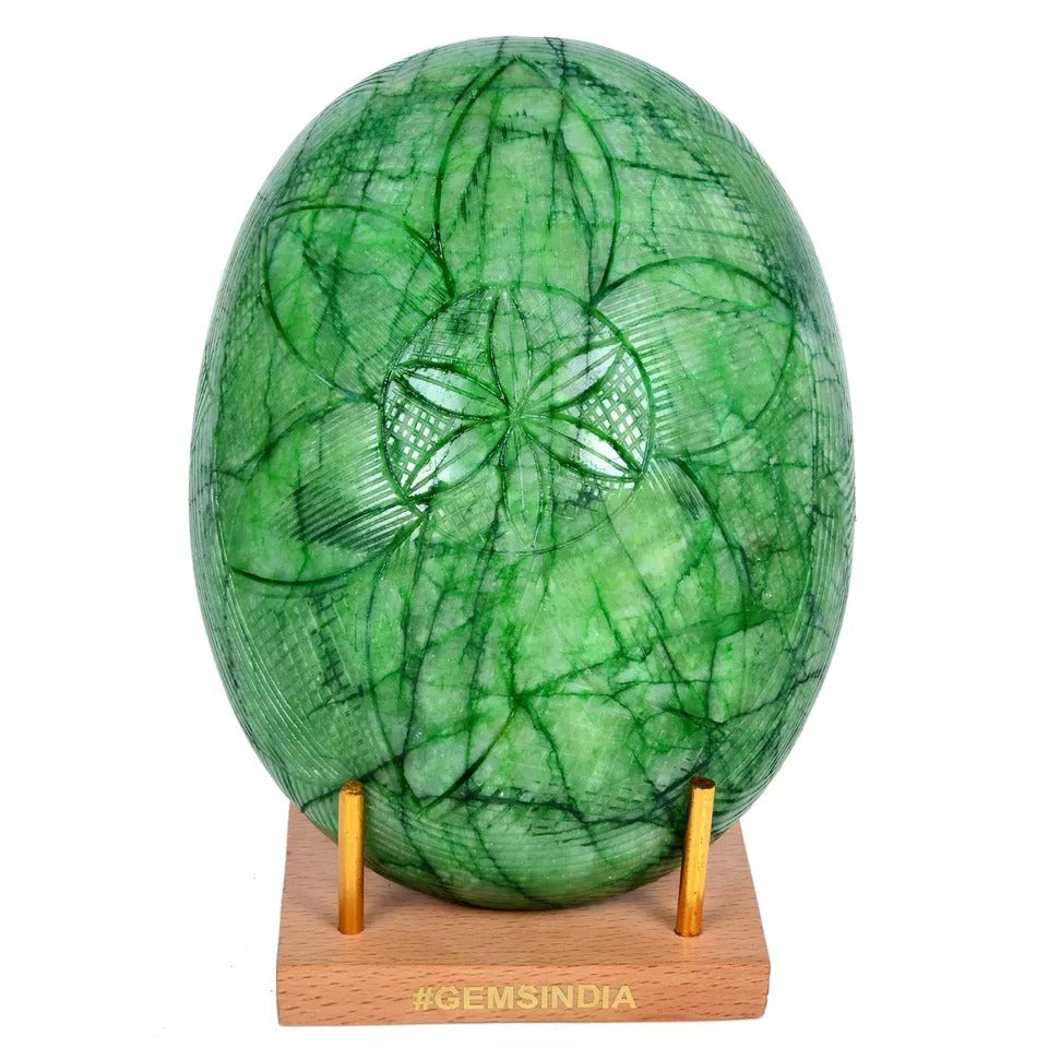 Emerald Carving, Color Enhanced, Green — 147 x 111 x 53mm, 6655 Ct, Brazil