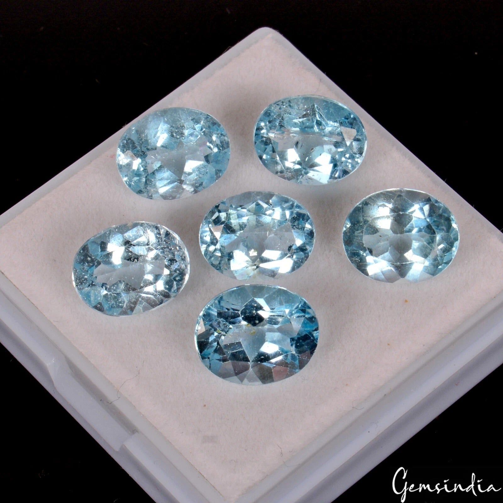 26.40 Ct.Ravishing Color Baby Blue Topaz Brazil Oval Cut 11x9mm.Full Fire&Clean