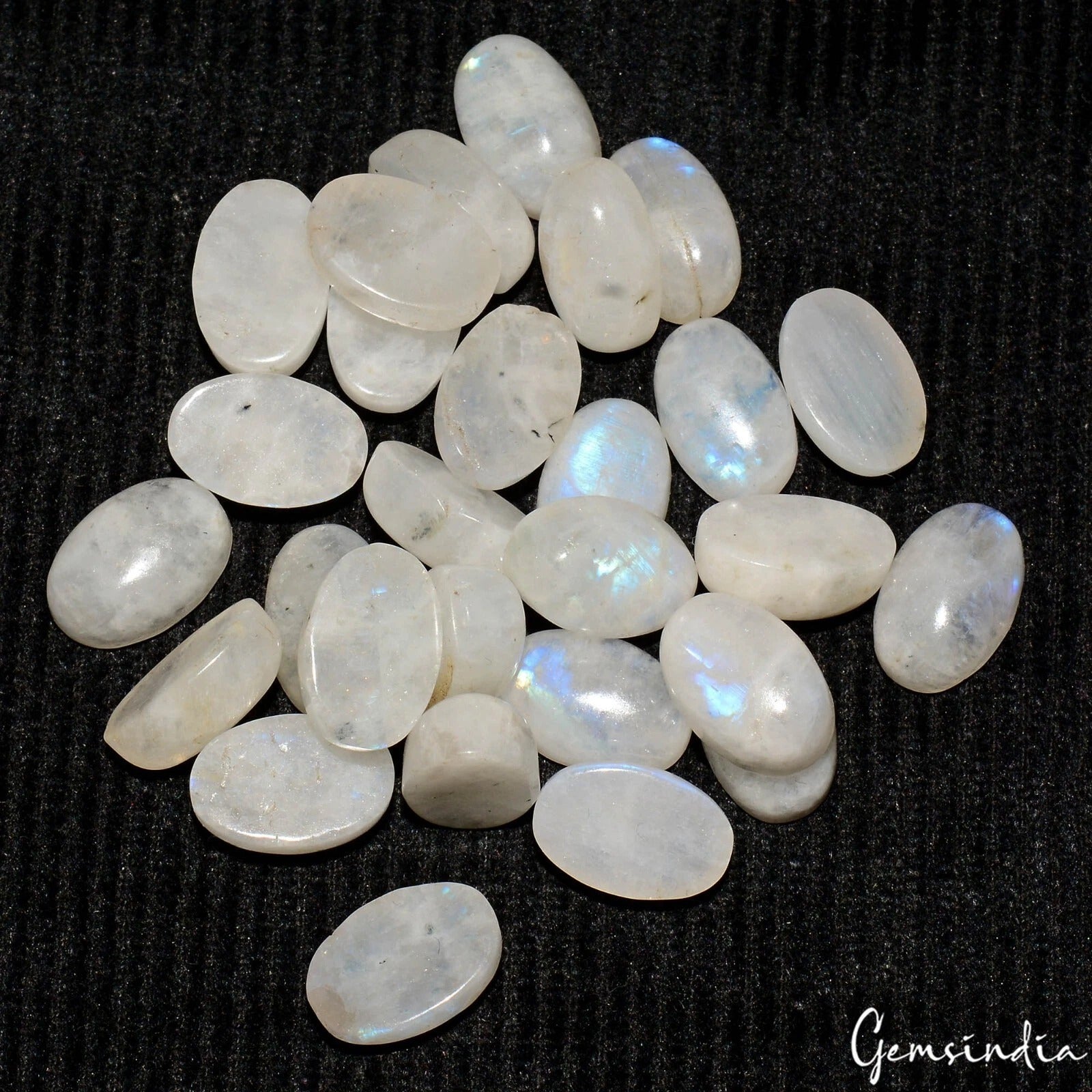 Moonstone Lot, Loose Gemstone, Blue — 28 Pieces, 12x8mm, 121.70 Ct, Madagascar