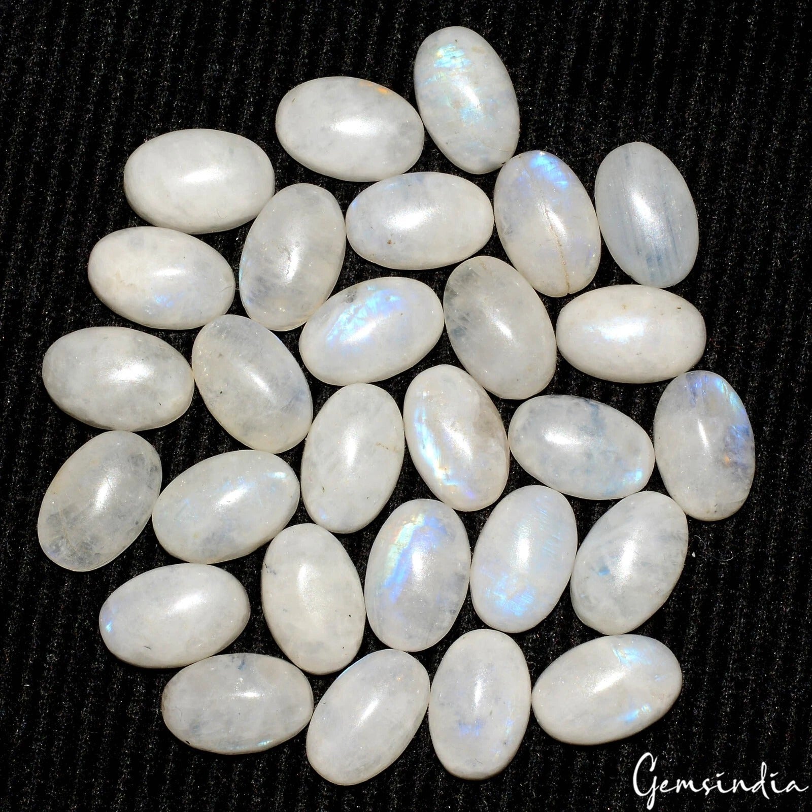 121.70 Cts/28 Pcs Natural Blue Shine Moonstone Oval Calibrated Gems For Jewelry