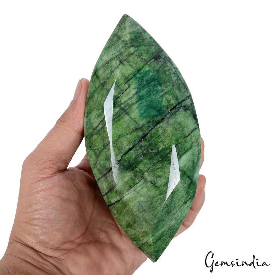 915 Gram Natural Huge Green Emerald Earth-Mined Marquise Cut Museum Use Gemstone