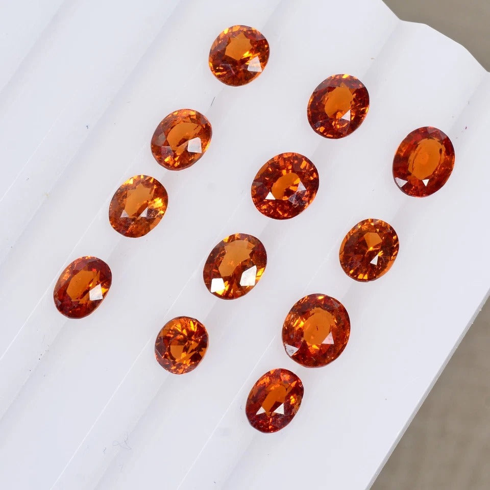 Hessonite Garnet Lot, Loose Gemstone — 12 Pieces, 5mm to 6mm, 9.50 Ct, Sri Lanka