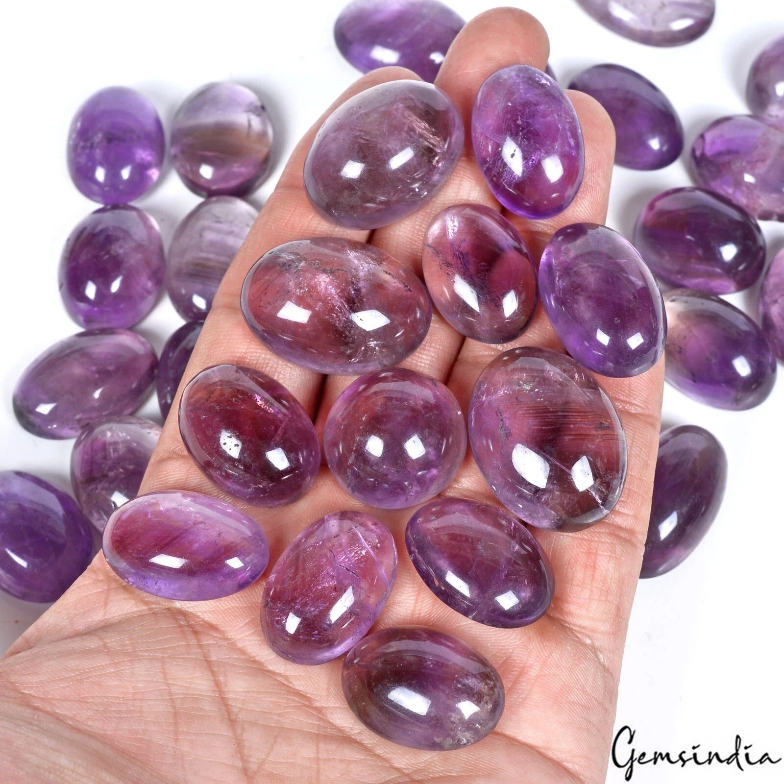 Amethyst Lot, Cabochon, Untreated — 32 Pieces, 24mm to 30mm, 1200 Ct, Madagascar