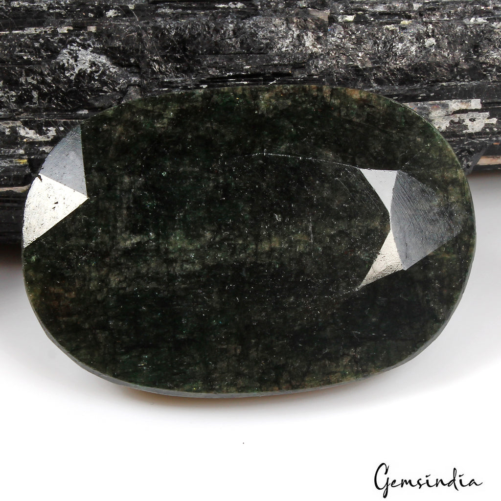 Emerald Loose Gemstone, Green — 63 x 43 x 24 mm, 500 Ct, Brazil