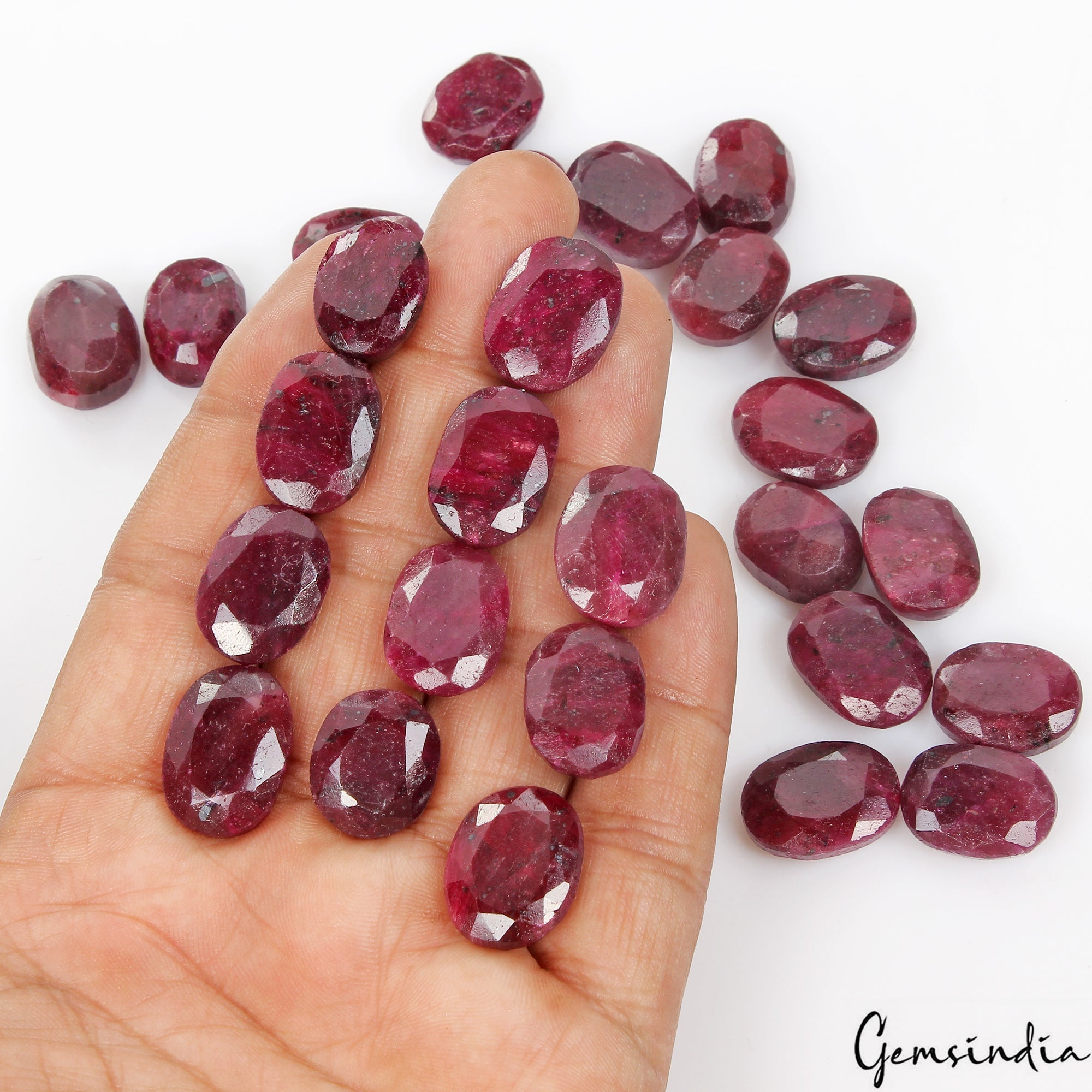 560 Cts/27 Pcs Natural Madagascar Red Ruby Oval  Cut Loose Gemstones For Jewelry