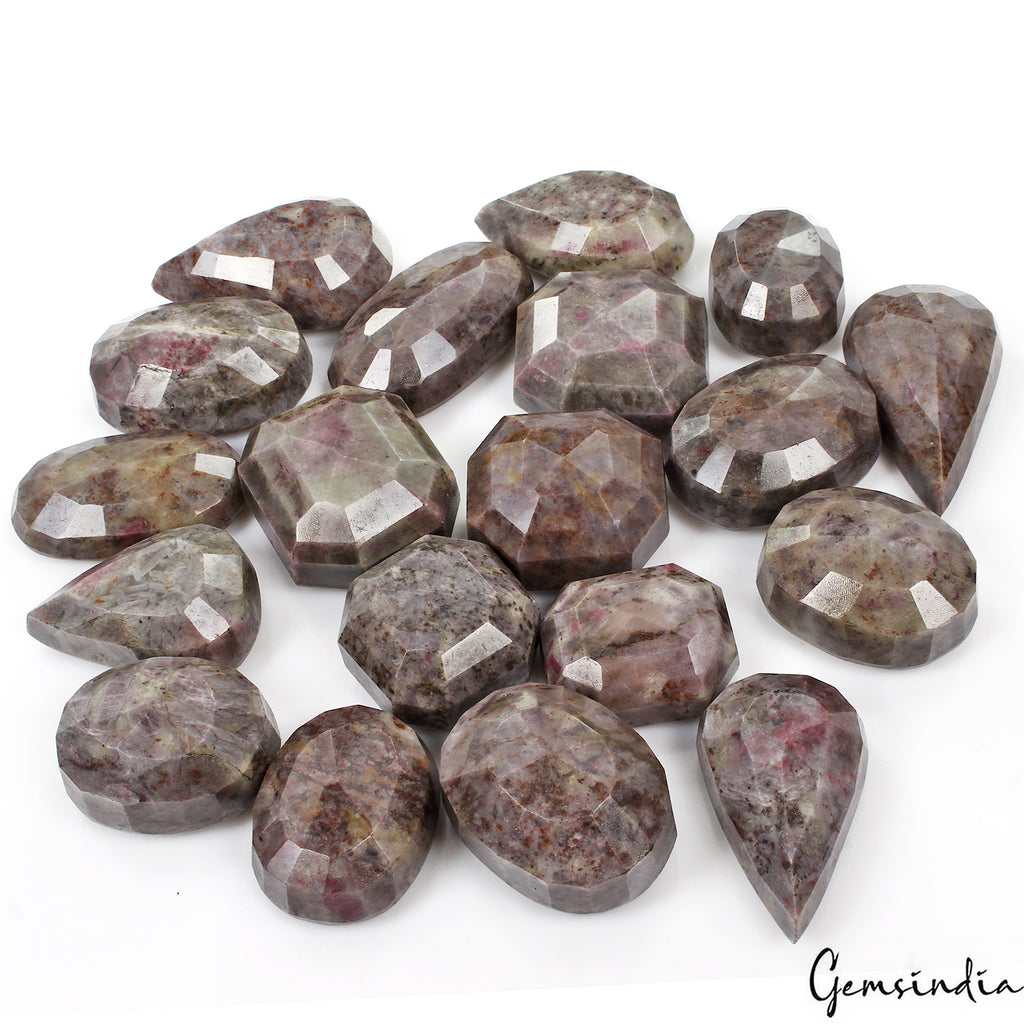 Ruby Lot, Loose Gemstone — 19 Pieces, 43mm to 69mm, 10000 Ct (2 Kg), Madagascar