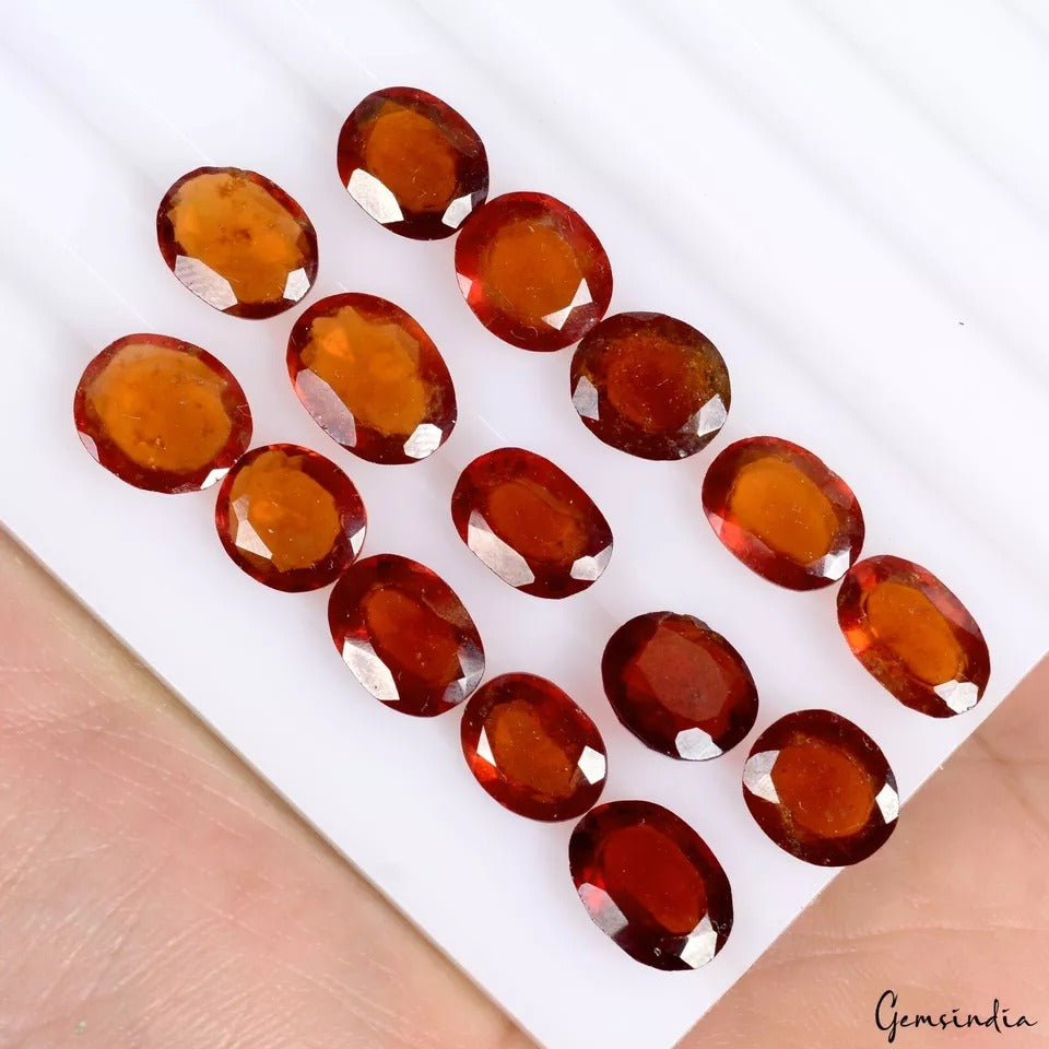 Hessonite Garnet Lot, Loose Gemstone, Oval faceted, Untreated — 15 Pieces, 08mm to 10mm, 37.30 Ct, Sri Lanka