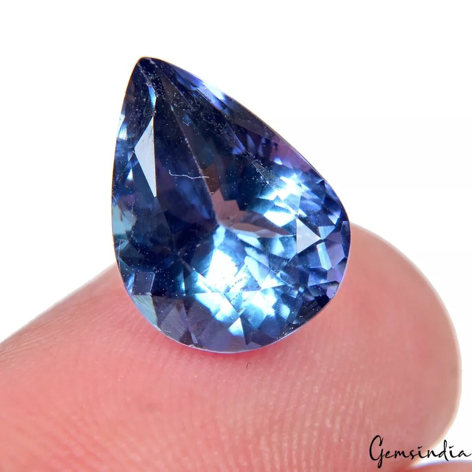 Tanzanite Loose Gemstone, Untreated, Blue voilet — 12x9x6 mm, 4.00 Ct, Tanzania