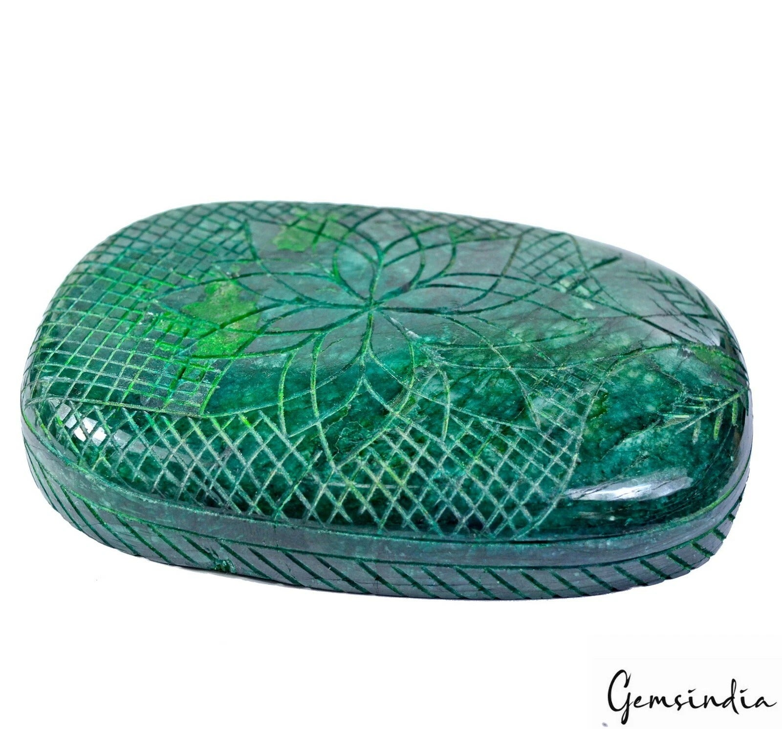 Emerald Carving, Color Enhanced, Green — 129 x 88 x 24mm, 2800 Ct, Brazil