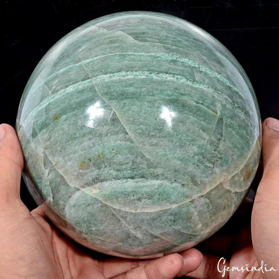 Aventurine Sphere, Green — 6.5 Inch in diameter, 5.7 Kg (28500 Ct), Madagascar