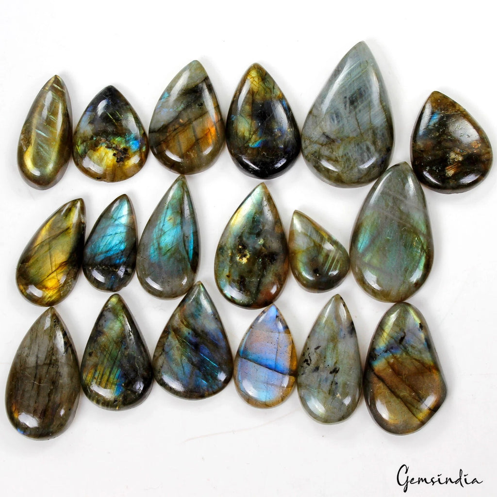 Labradorite Lot, Cabochon, Untreated — 18 Pieces, 20mm to 36mm, 450 Ct
