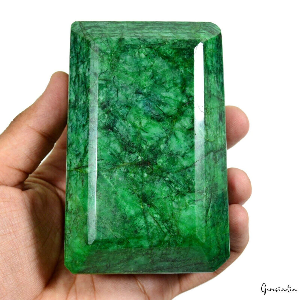 Brazilian Emerald Loose Gemstone, Color Enhanced — 102x64x60 mm, 3820 Ct, Brazil