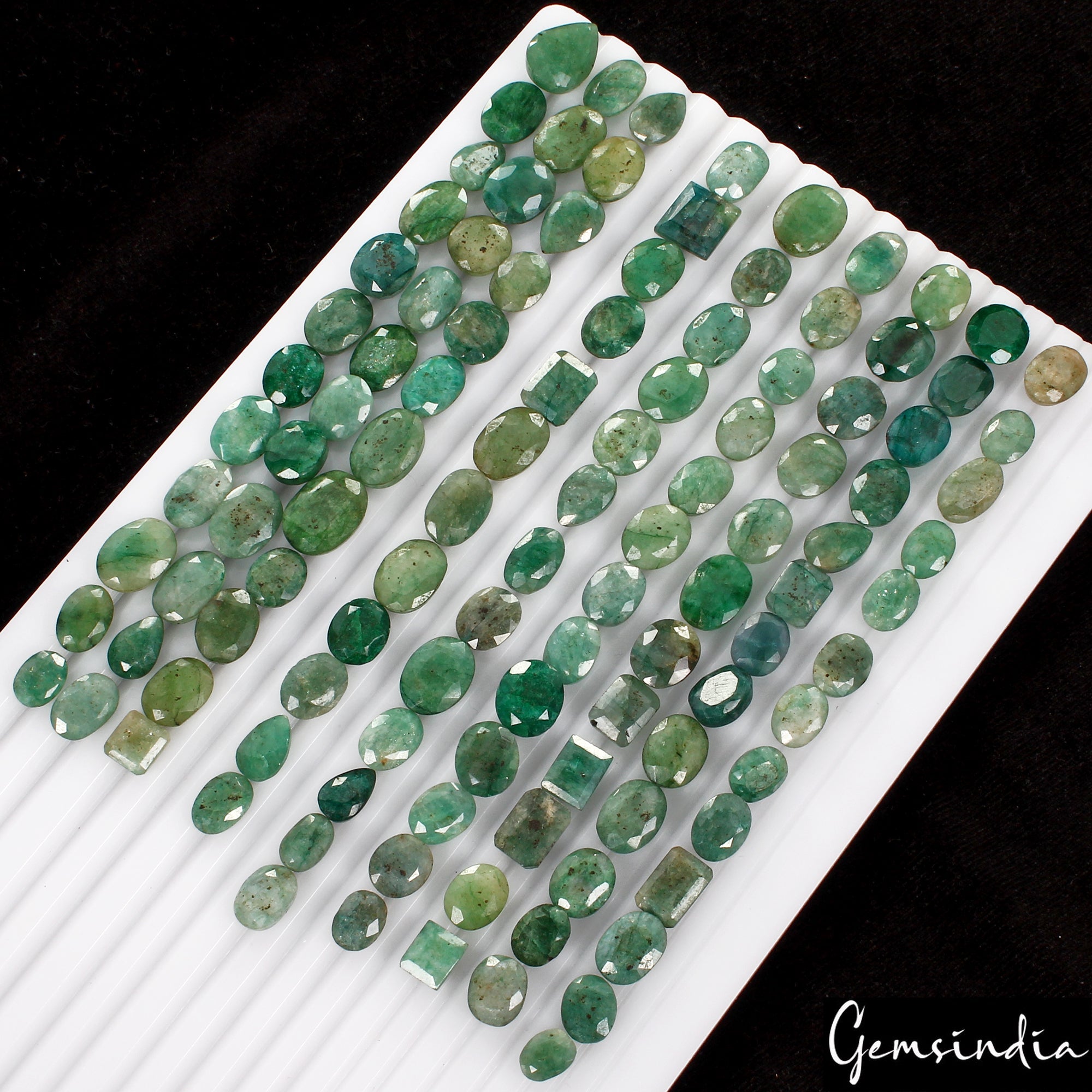 450 Ct/111 Pcss Natural Green Brazilian Emerald Mixed Cut Loose Gems For Jewelry