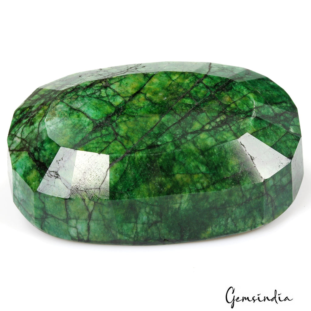 1470 Carat Natural Huge Green Emerald Earth-Mined Museum Size Oval Cut Gemstone