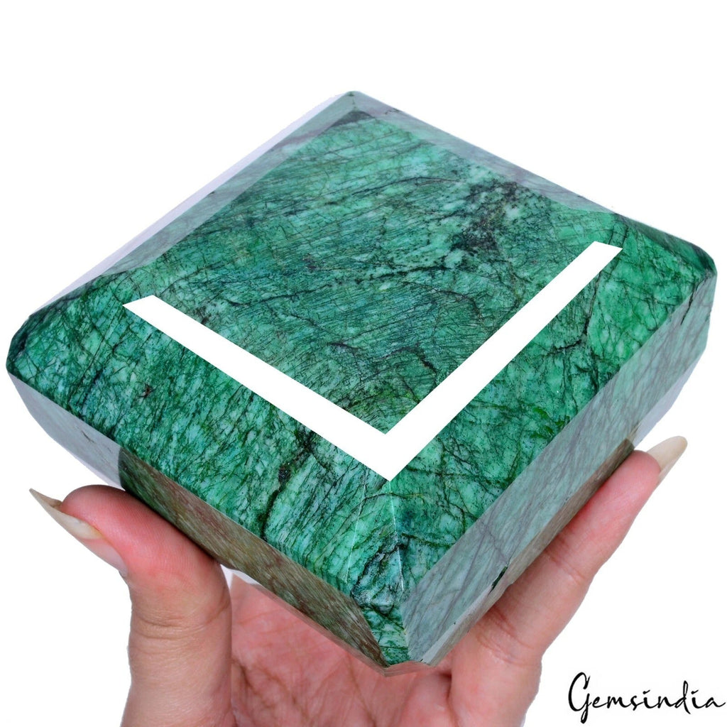 Certified 5200Ct Natural Brazilian Green Emerald Octagon Cut Huge Loose Gemstone
