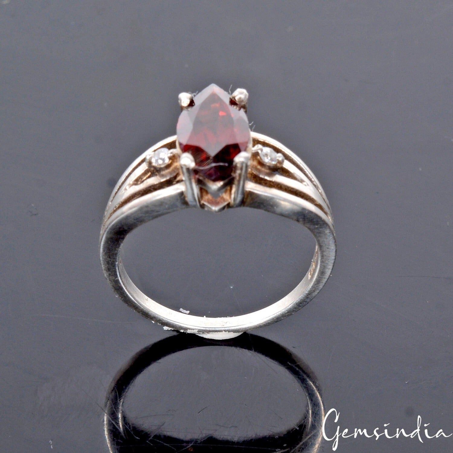 Brilliant Cut Garnet 925 Silver Dainty Art Engagement Ring For Her Size 6.5 US