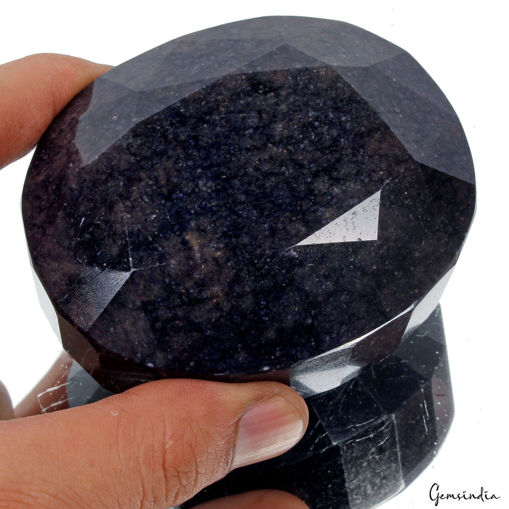 Natural Blue Sapphire 2830 Cts Madagascar Earth mined Oval Cut Museum Size Gem