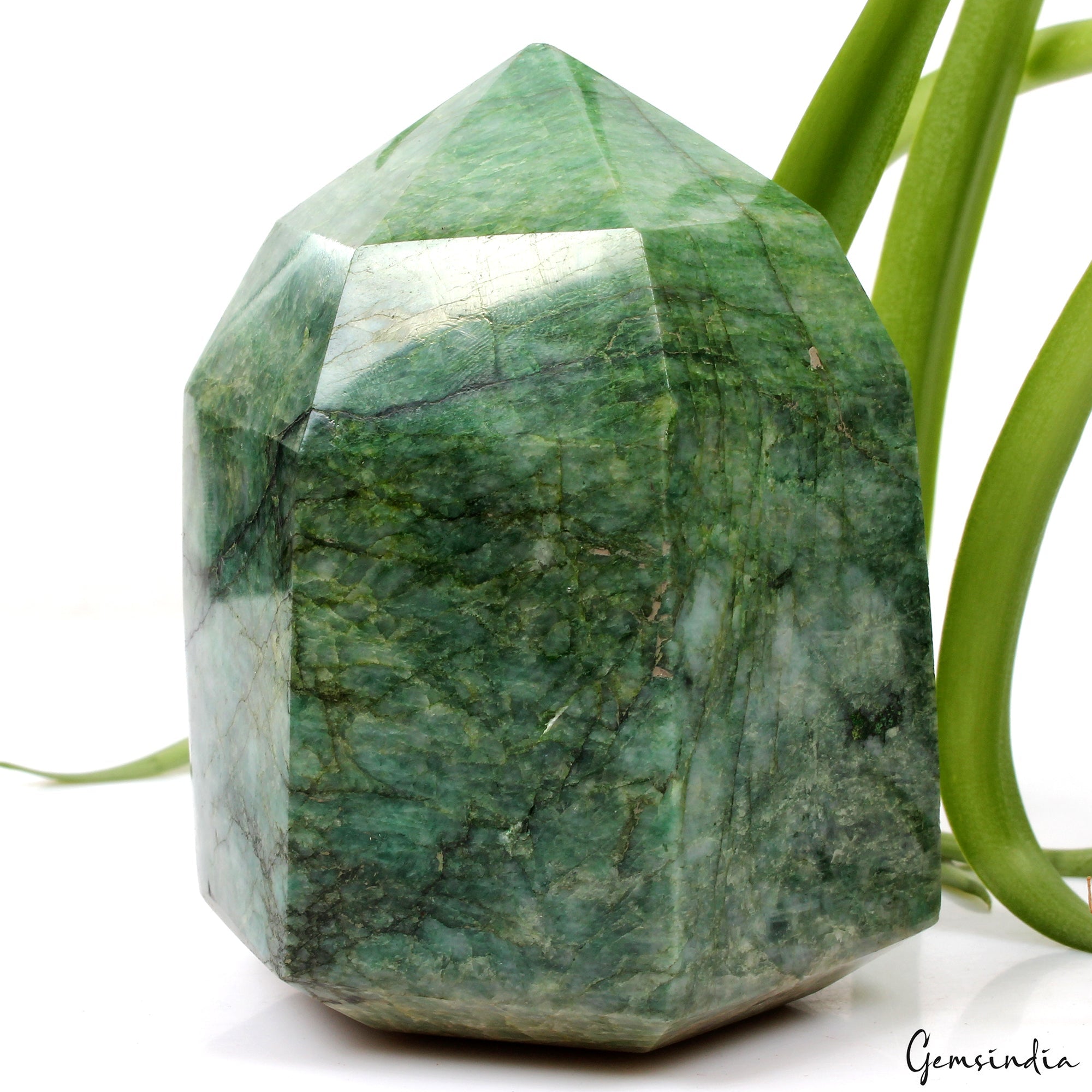 Big Size Hexagon Cut Natural Green Emerald 630 Gram Loose Earth mined Gemstone