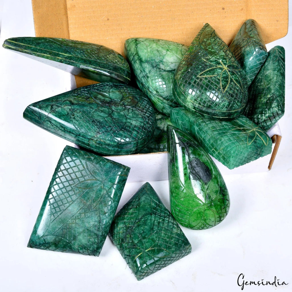 Brazilian Emerald Loose Gemstone, Color Enhanced, Green — 64mm to 122mm, 1.66 Kg (8300 Ct), Brazil