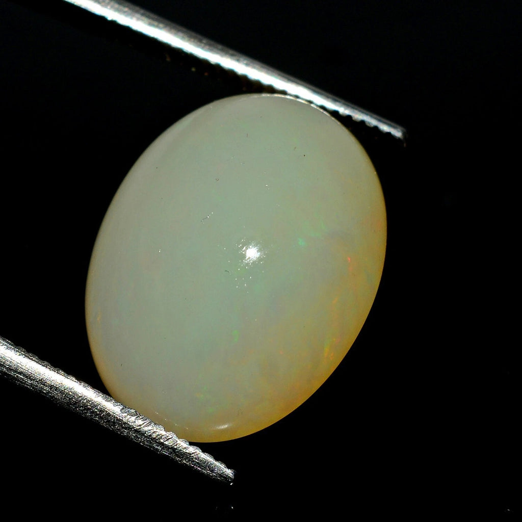 Australian Opal Cabochon, Oval Cabochon, Untreated — 15x12x6 mm, 5.80 Ct, Ethiopia