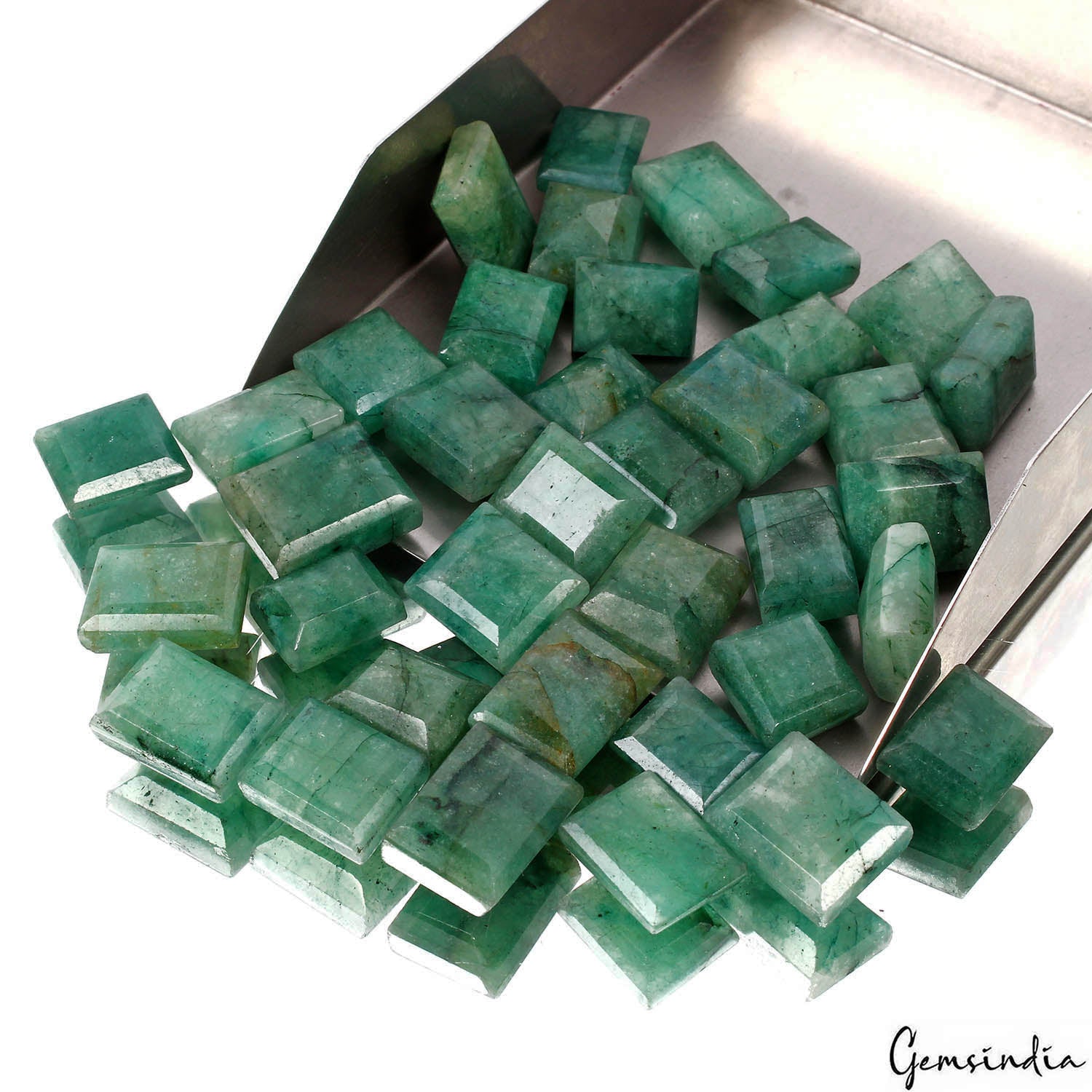 Emerald Lot, Loose Gemstone, Color Enhanced, Green — 37 Pieces, 13mm to 18mm, 600 Ct, Brazil