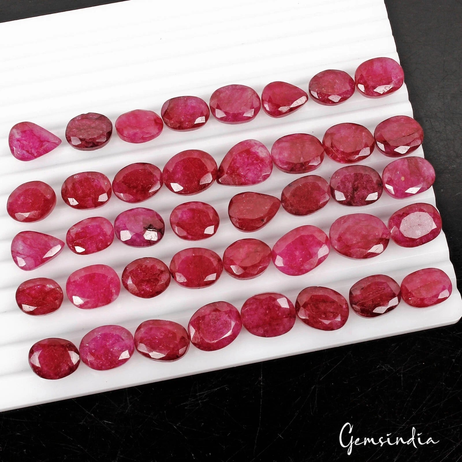 500 Ct/40 Pcs Natural Red USA Beryl Bixbite Oval Cut Loose Gems Lot For Jewelry