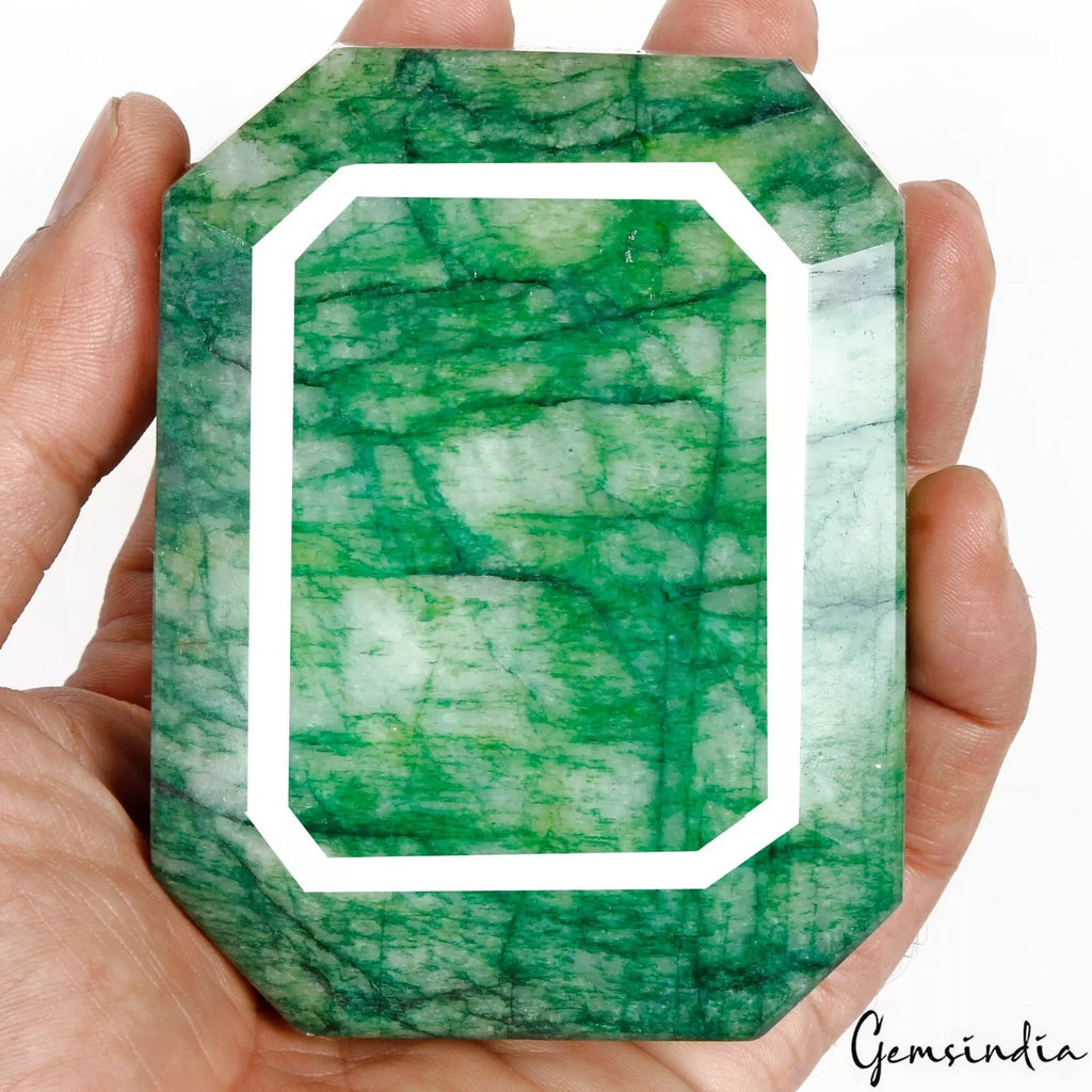 Emerald Loose Gemstone, Color Enhanced, Green — 91x69x47 mm, 2840 Ct, Brazil