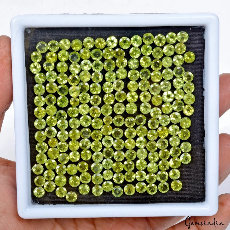 Peridot Lot, Loose Gemstone, Round Cut, Untreated — 190 Pieces, 4mm to 5mm, 98.20 Ct