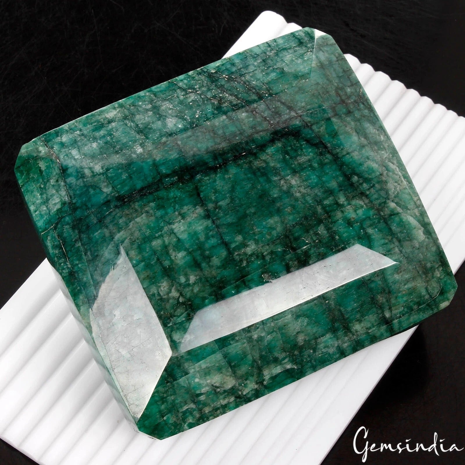Emerald Loose Gemstone, Color Enhanced, Green — 5x4.5x2.25 Inch, 7750 Ct (1.55 Kg), Brazil