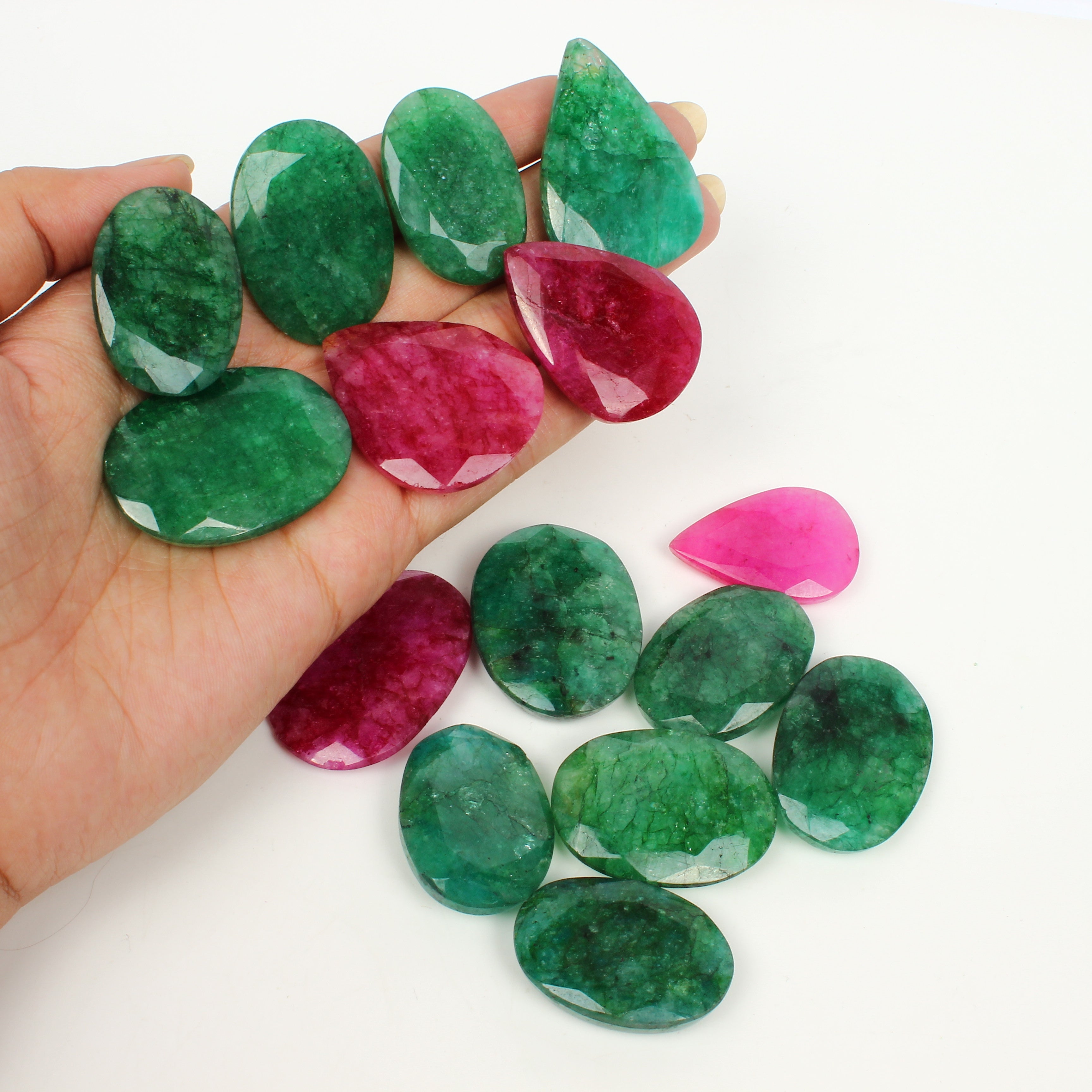 Red Beryl Lot, Loose Gemstone, Green — 15 Pieces, 33mm to 43mm, 1180 Ct