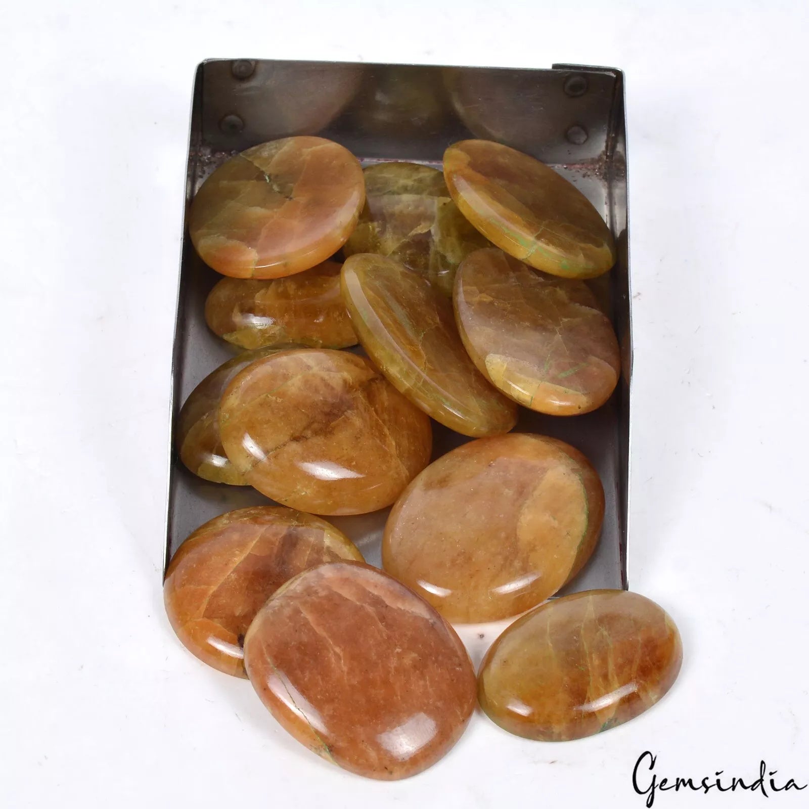 Beryl Lot, Cabochon, Untreated, Yellow — 12 Pieces, 30mm to 43mm, 780 Ct, Brazil