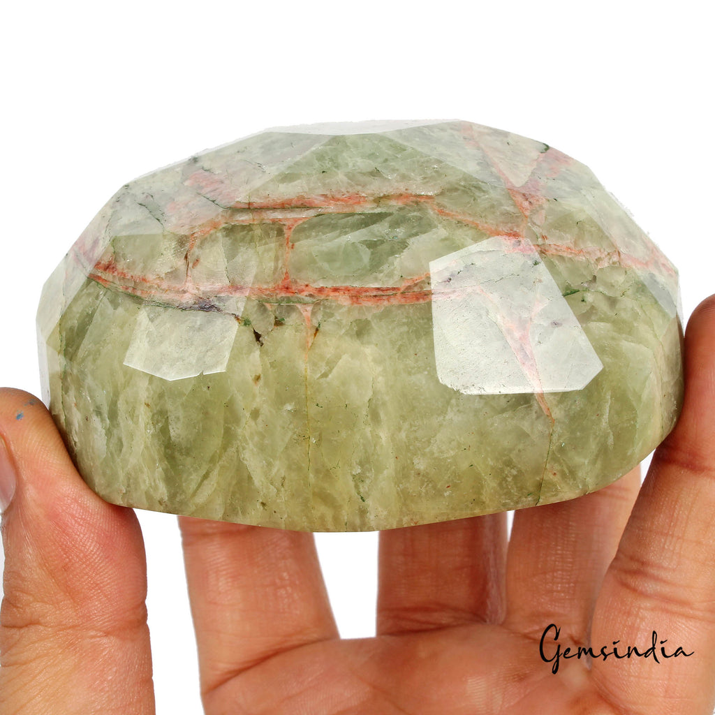 Huge 2370 CtS Natural Brazilian Green Emerald Oval Faceted Museum Size Loose Gem