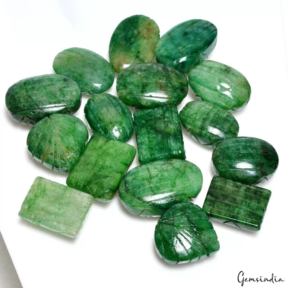 1180 Ct/16 Pcs Natural Green Emerald Beautiful Carving Pendant Size Gemstones