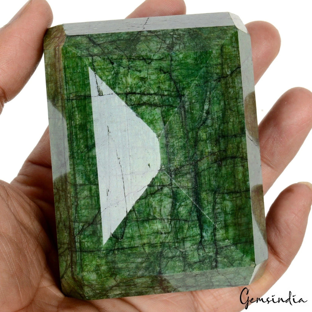 3040 Cts Natural Green Emerald Huge Rectangular Cut Loose Earth mined Gemstone
