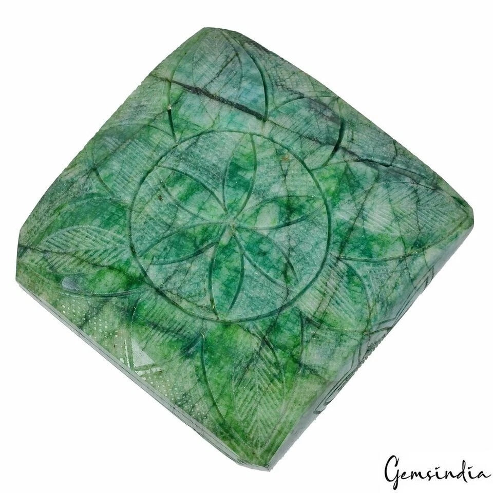 Emerald Loose Gemstone, Green — 78x77x53 mm, 3100 Ct, Brazil
