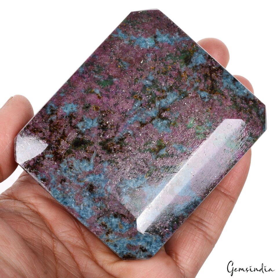 Ruby Kyanite Loose Gemstone, Untreated — 3.2x2.75x1.25 inch, 2400 Ct (0.48 Kg), Madagascar