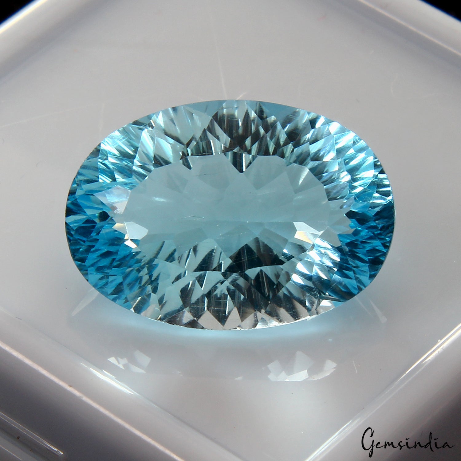 Blue Topaz Loose Gemstone, Oval Concave Cut, Heated — 19x13x8 mm, 17.40 Ct, Brazil