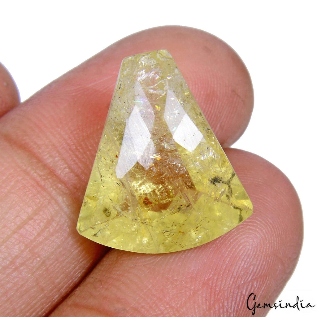 Heliodor Loose Gemstone, Untreated, Yellow — 17x15x8mm, 10.70 Ct, Brazil