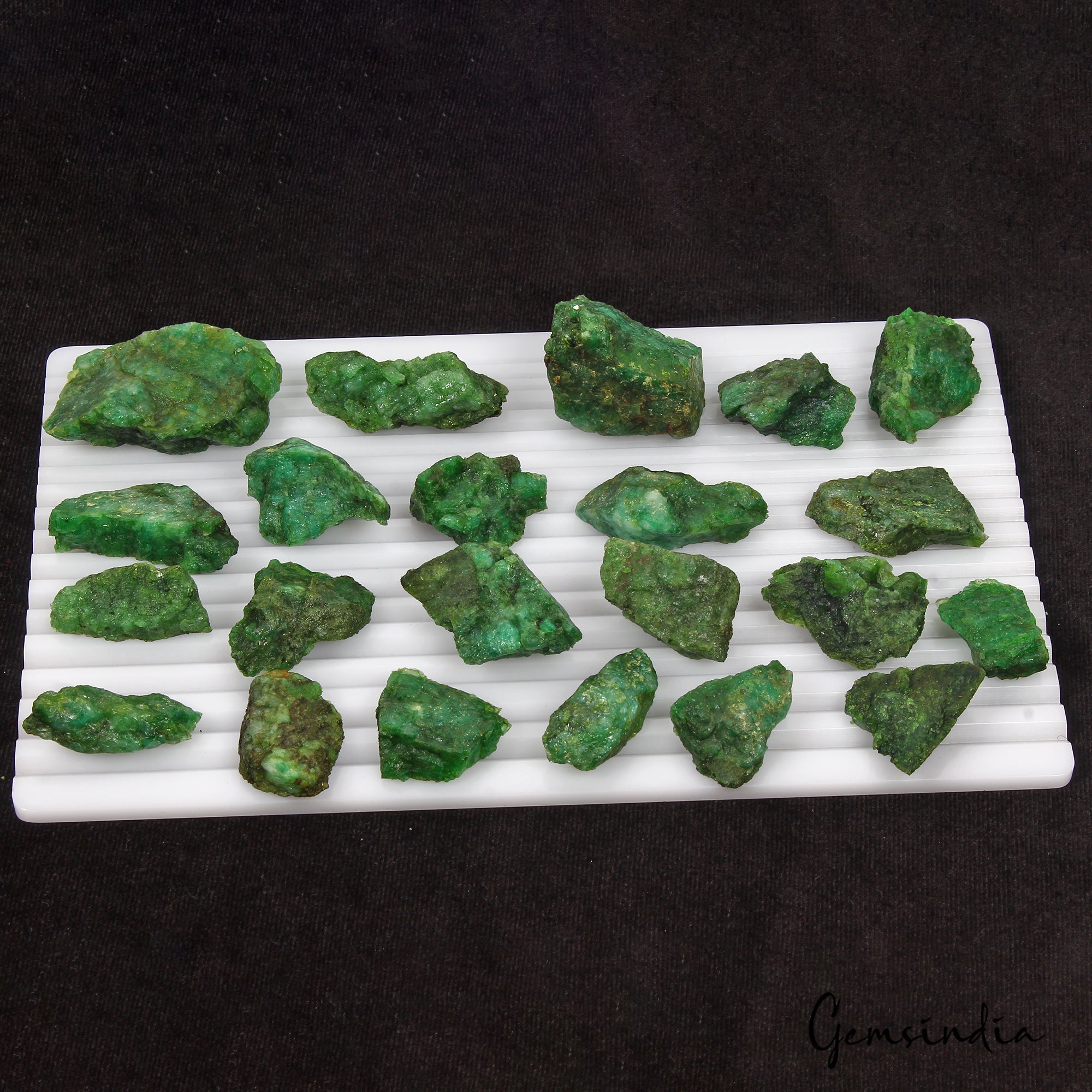 1260 Ct/22 Pcs Natural Brazilian Green Emerald Raw Rough Freeform Loose Gems Lot