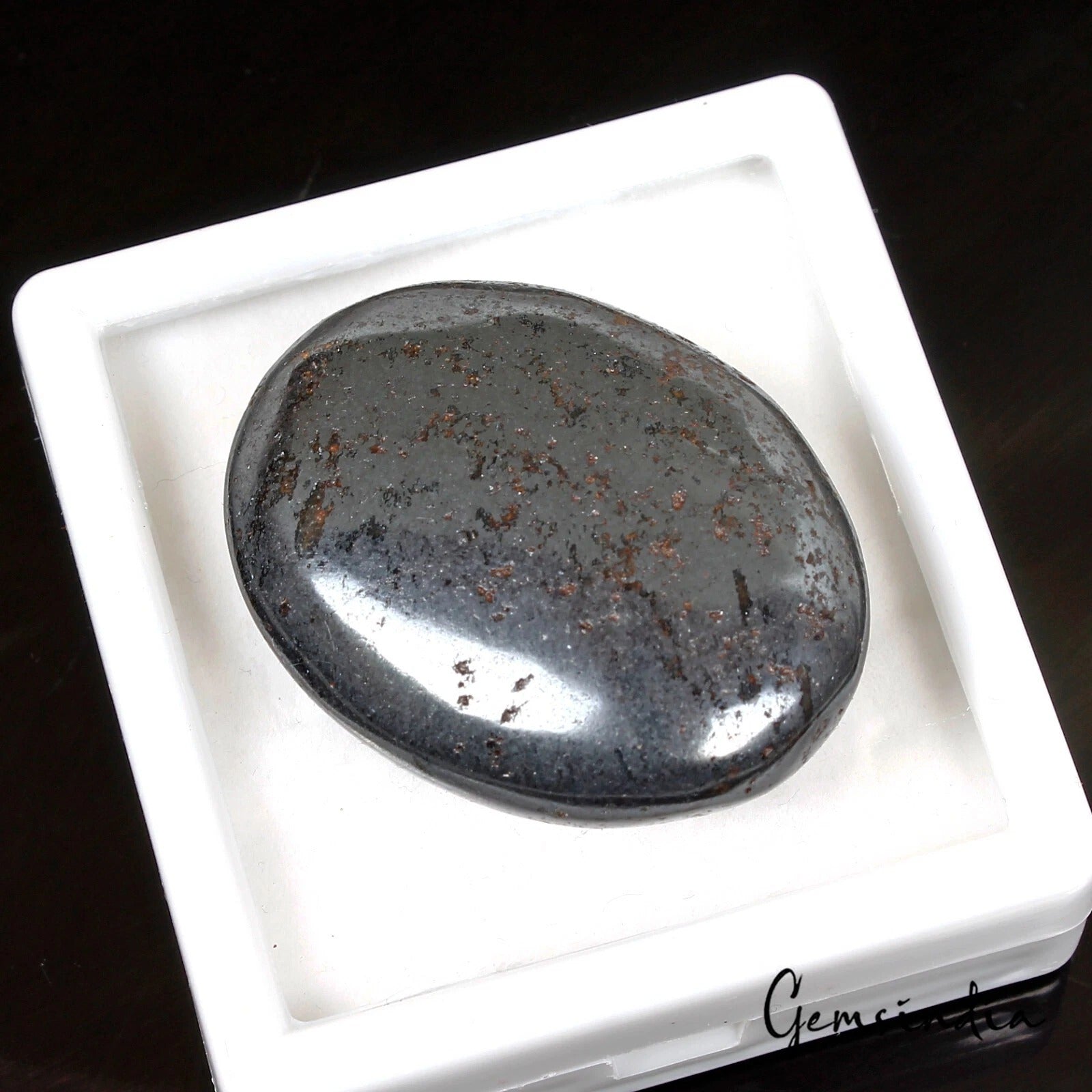 Gunmetal Carving, Untreated — 44x33x17 mm, 340 Ct