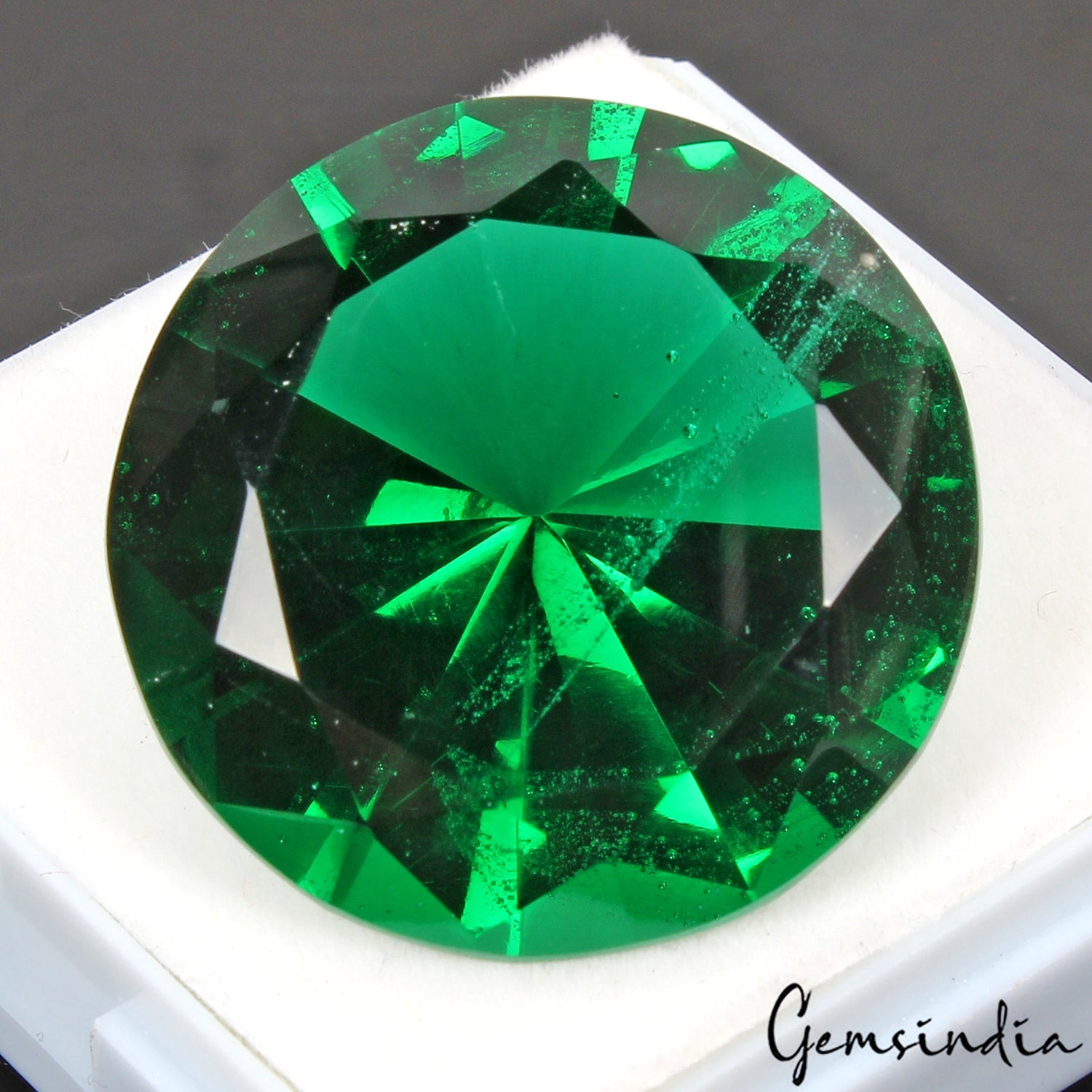 Flawless Hydro Tourmaline 81.50 Cts Huge Round Diamond Cut Pendant Size Gemstone