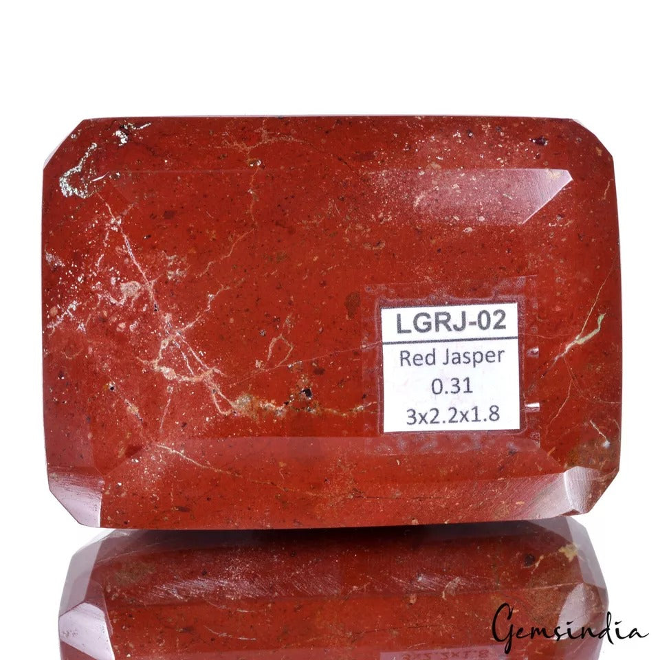 Red Jasper Loose Gemstone, Untreated — 1550 Ct (0.31 Kg), Madagascar