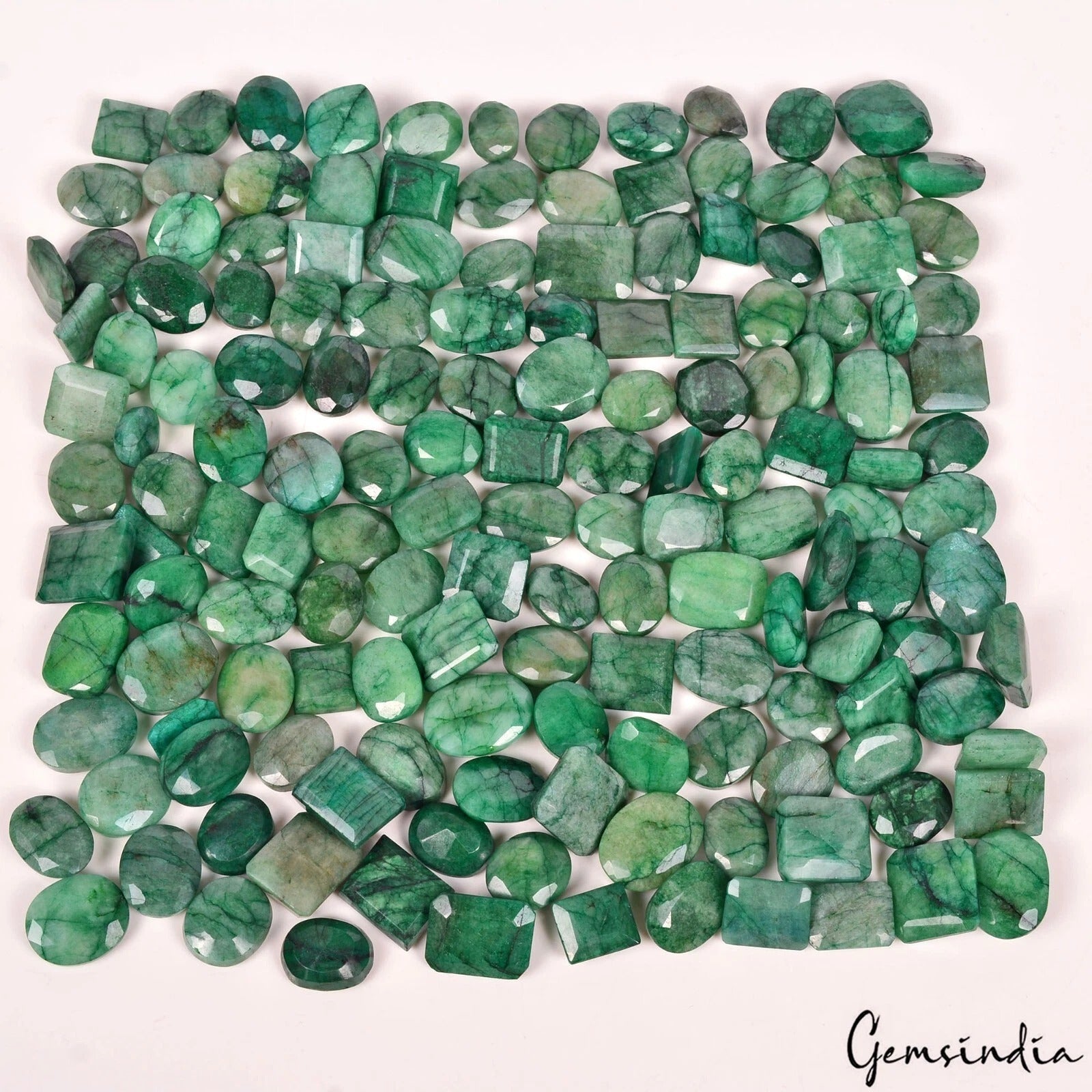 1820 Ct/154 Pcs Natural Brazilian Green Emerald Mix Faceted Cut Gems For Jewelry