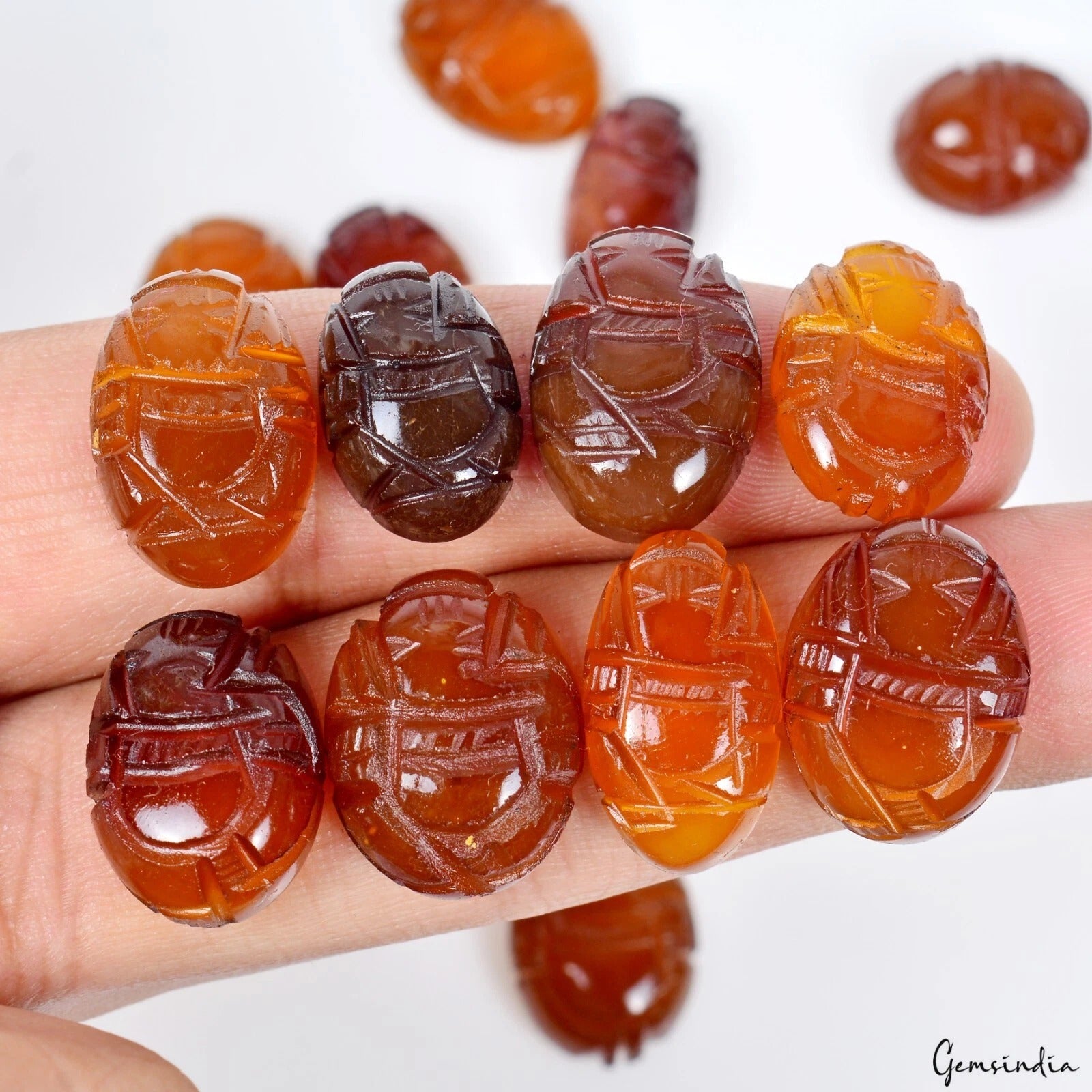 Onyx Loose Gemstone, Untreated — 16mm to 21mm, 263.90 Ct, India