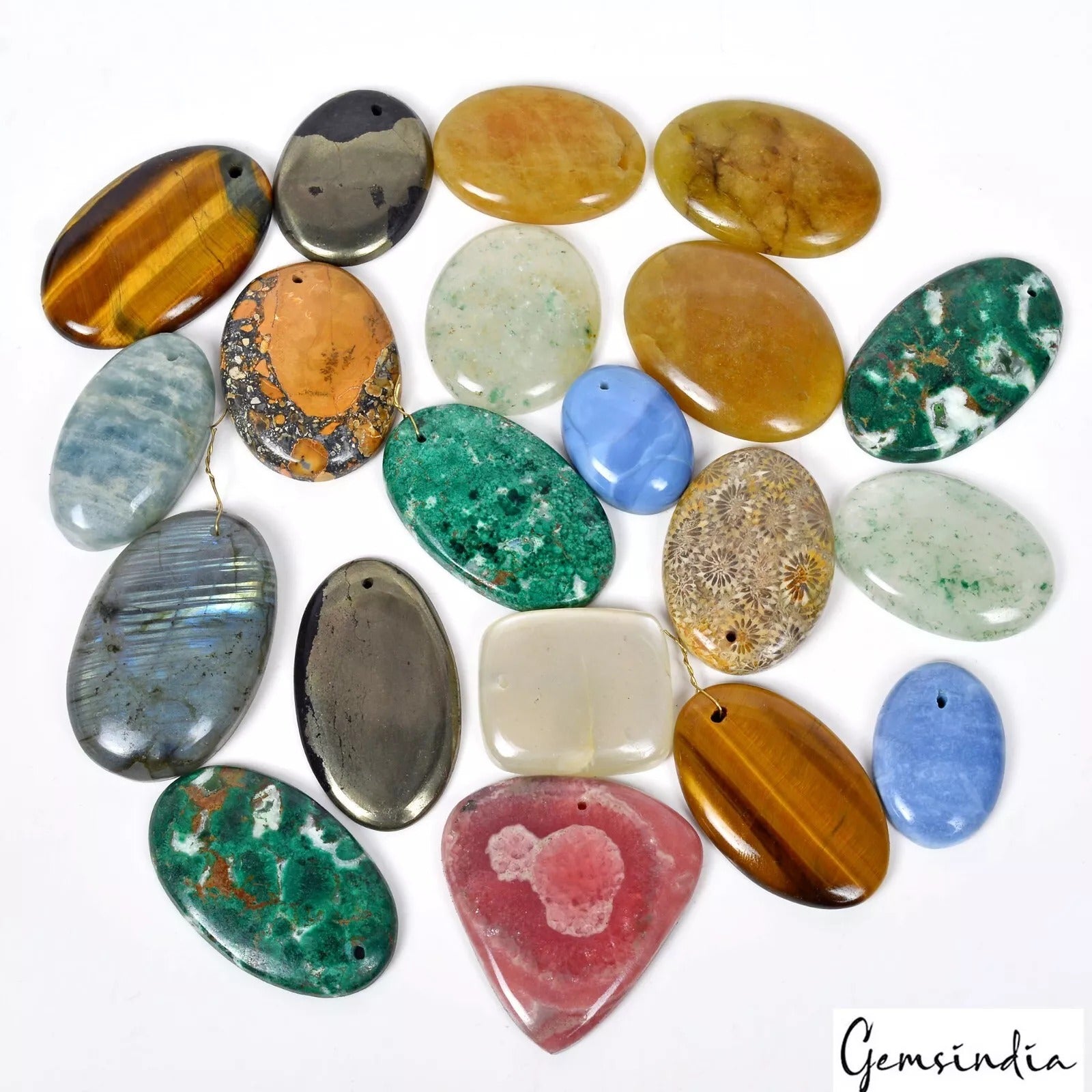 Jasper Beaded Strand, Untreated — 20 Pieces, 25mm to 45mm, 1170 Ct