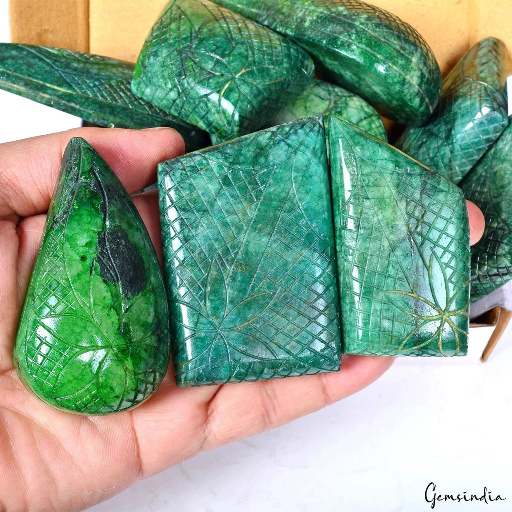 Brazilian Emerald Loose Gemstone, Color Enhanced, Green — 64mm to 122mm, 1.66 Kg (8300 Ct), Brazil