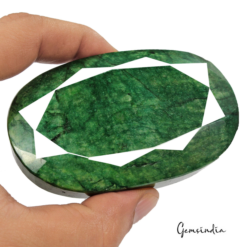 1300 Cts Natural Green Emerald Oval Cut Huge Earth Mined Museum Size Gemstone