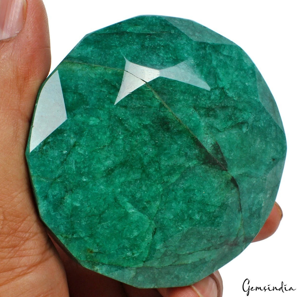 Emerald Loose Gemstone, Blue — 71x71x45mm, 1850 Ct, Zambia