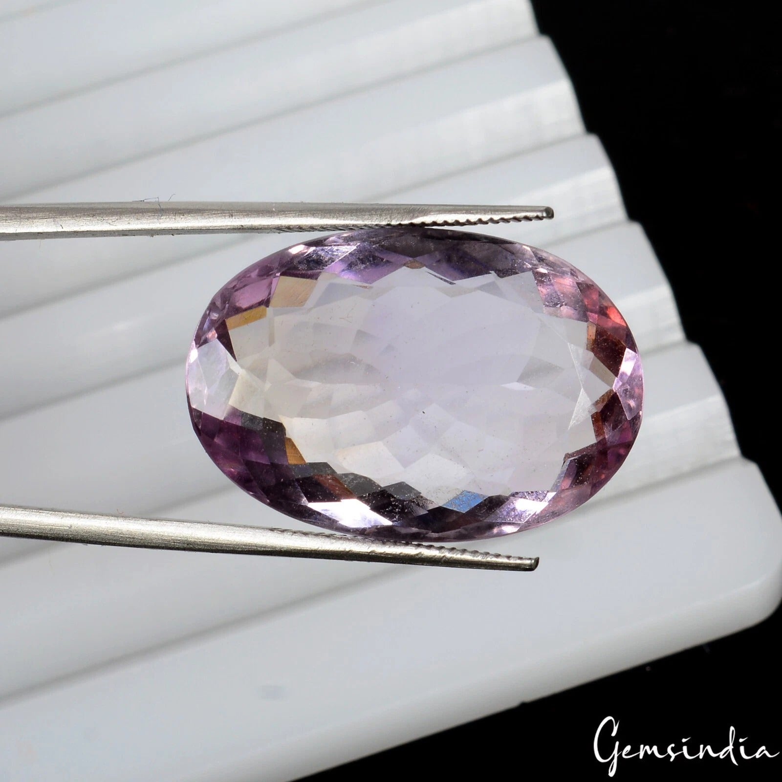Amethyst Loose Gemstone, Untreated, Purple — 23 x 16 x 7mm, 18.30 Ct