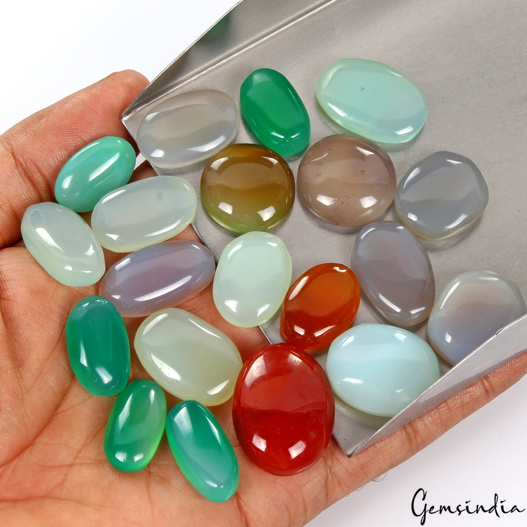 Onyx Lot, Cabochon, Untreated, Multi Color — 20 Pieces, 19mm to 28mm, 380 Ct, Madagascar